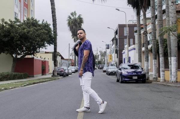 How to choose the perfect pair of white jeans for summer?